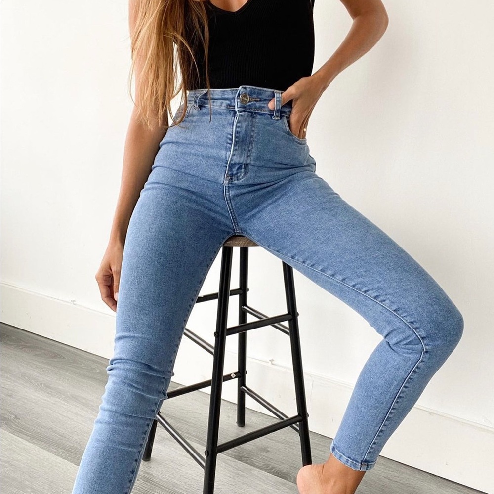 ChipreUSA ultra high waisted Prana jeans size 25